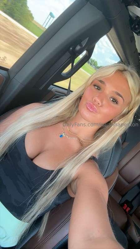 Bad girls make better content.