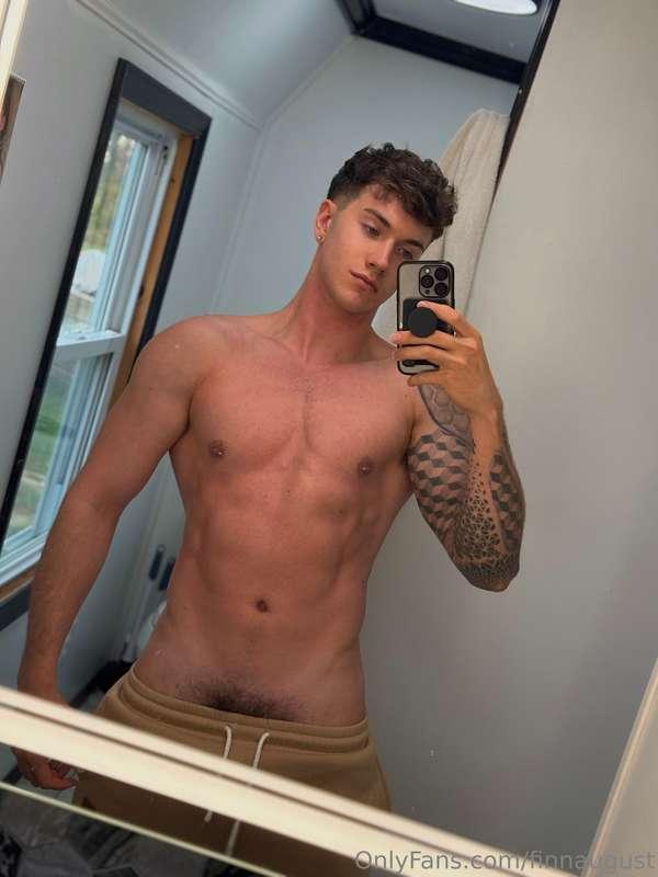 Little tease 🤭