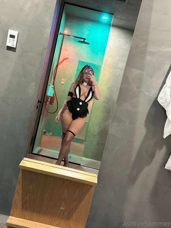 wanna get in the shower with me baby? 🤭 but you have to help..