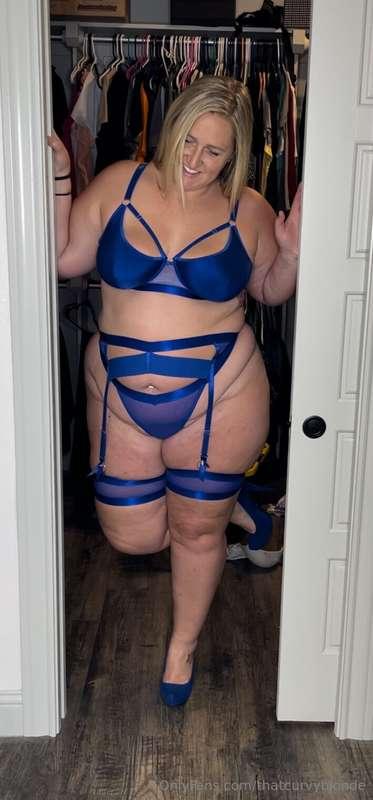 I walk in wearing this outfit. What’s your next move? 🤔😏😈