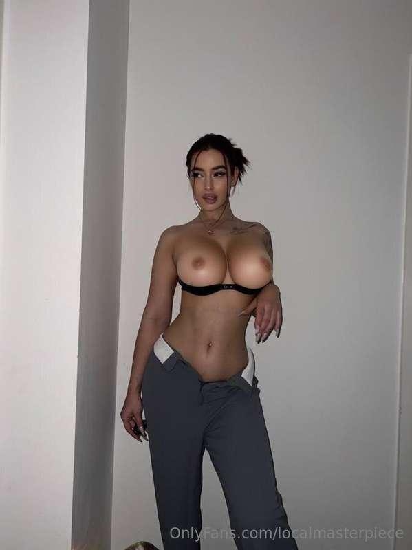 I am @ariana.grayson
If you're a real adorer of juicy female..