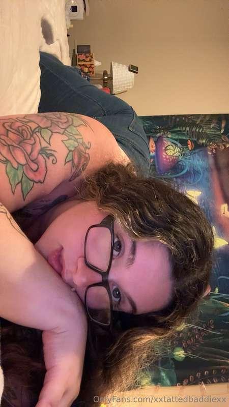 Why aren't u in my bed? 🤔