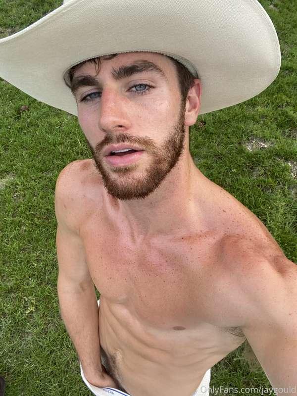 PHOTO DUMP 🙈I'm un - vaulting never before seen videos and p..