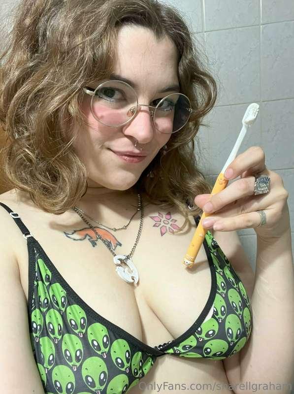 😬