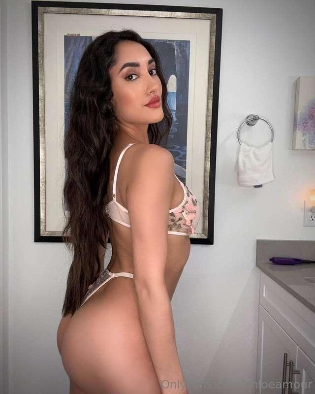 Just a taste? Waiting for your sweet touch 🍬