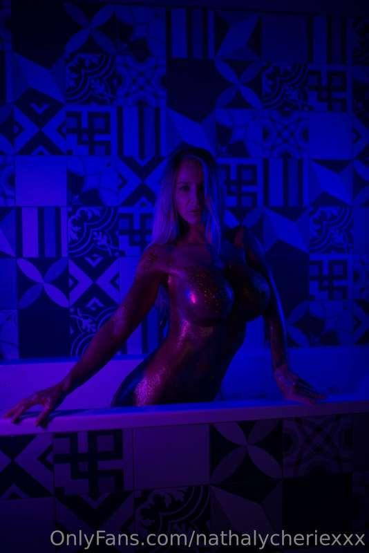 Neon 💙