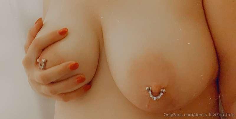 I'm offering 50% of my paid page for a month to any new & ol..