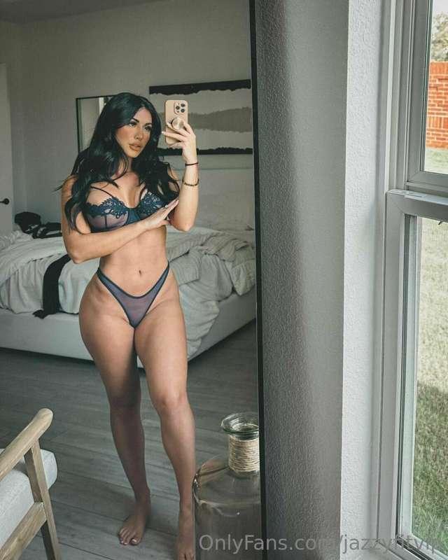 Having an upbeat personality is what makes you sexy 🤭