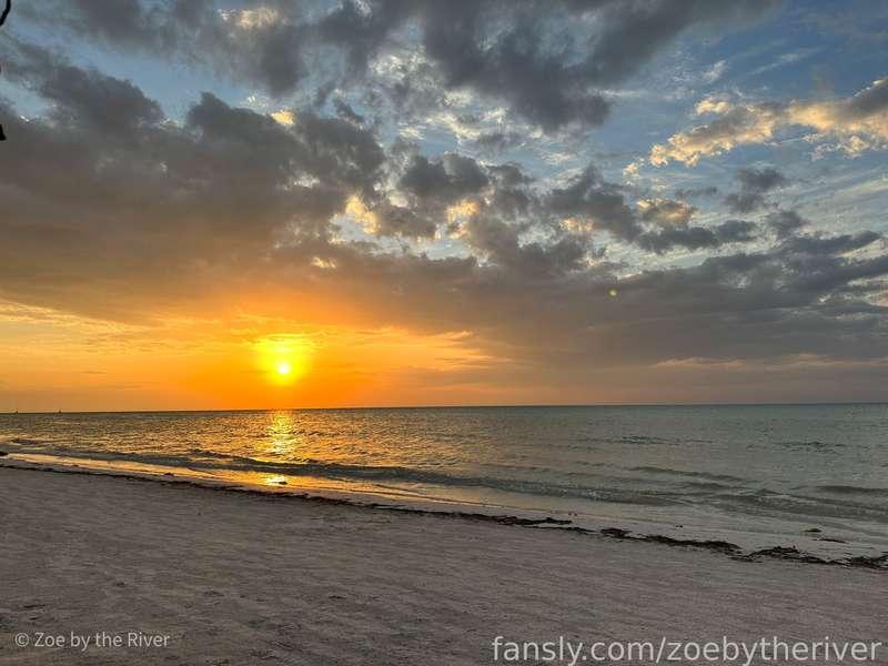 zoebytheriver image #24