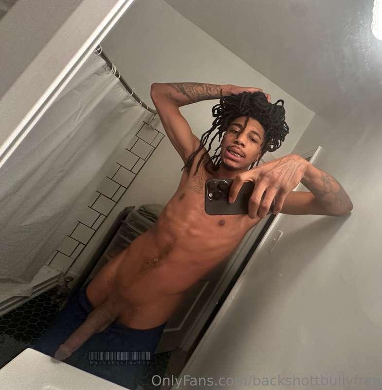 Can i get some head? go sub to my vip to see all my full vid..