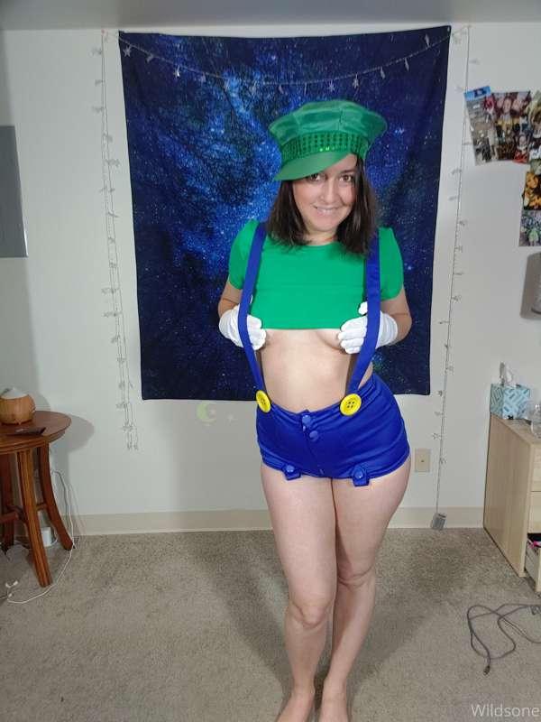 I wish titties were more acceptable to pop out.  Wearing a s..