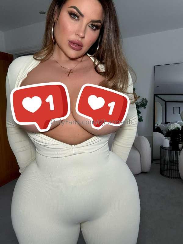 Who wants the emojis off? 😘
