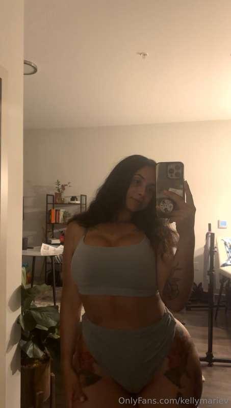 kellymariev image #0