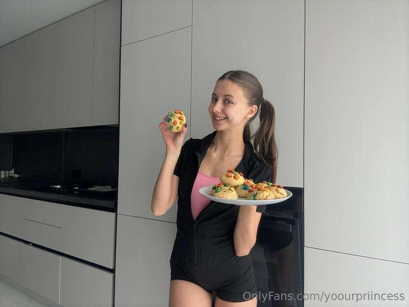 I spent hours baking this incredibly fragrant cookie — wanna..