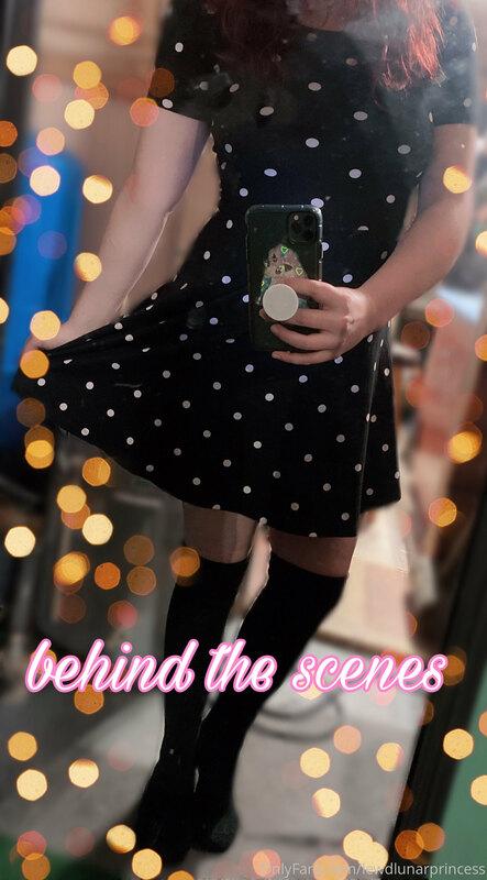 Sneak peek behind the scenes as to what outfit I’m shooting ..