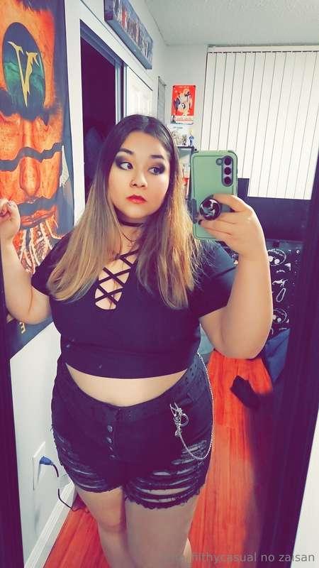 Omw to Emo Nite 🤘🖤🥀