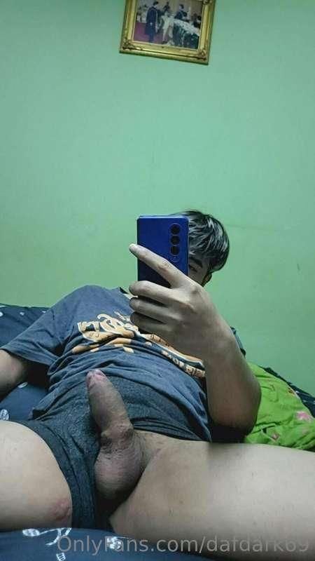 #นอนยุห้องเหงาๆ😍
