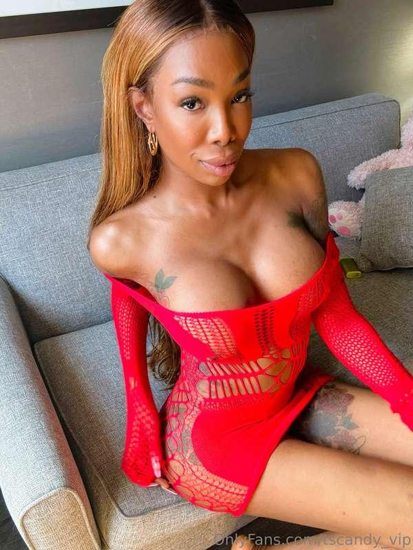 I get wet when I'm thinking about you touching my tits 💝