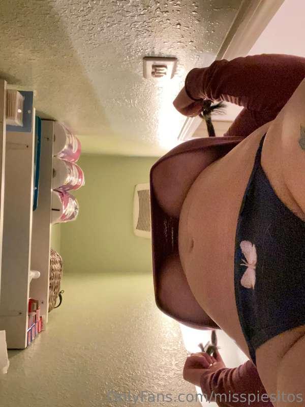 misspiesitos image #13