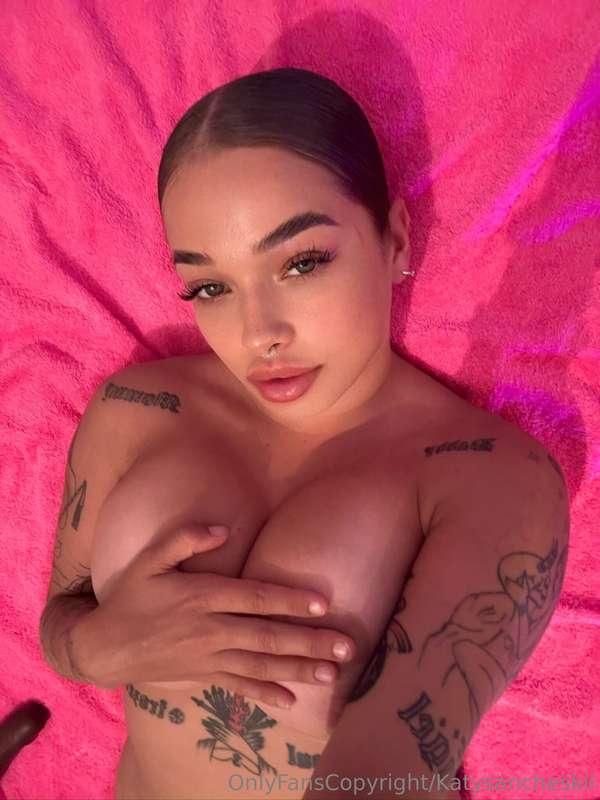 Amore tengo ganas de divertirme..🙈😏Jugamos?😈