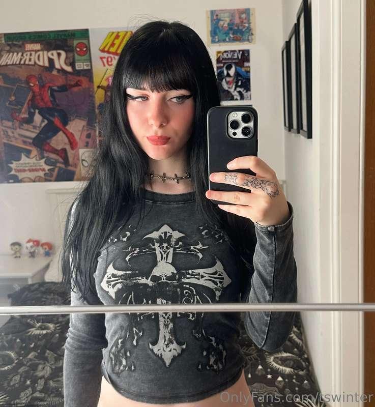 Giving you the fuck me eyes… 
