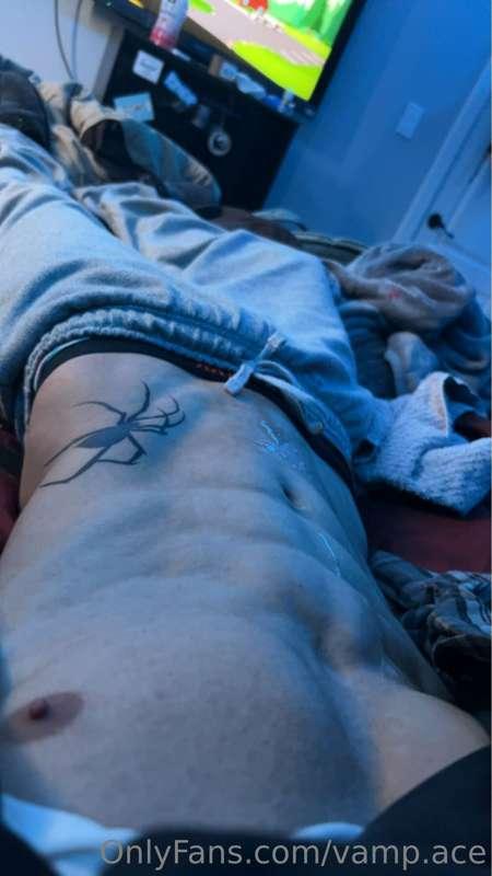 Dm me for more spicy content/ finishing vids solo