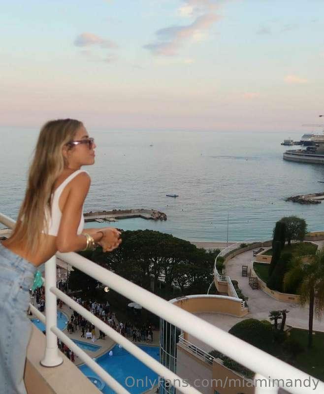 Enjoying this wonderful view! 🌊