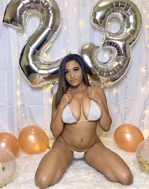 Happy Birthday to me 😋🎉🎁