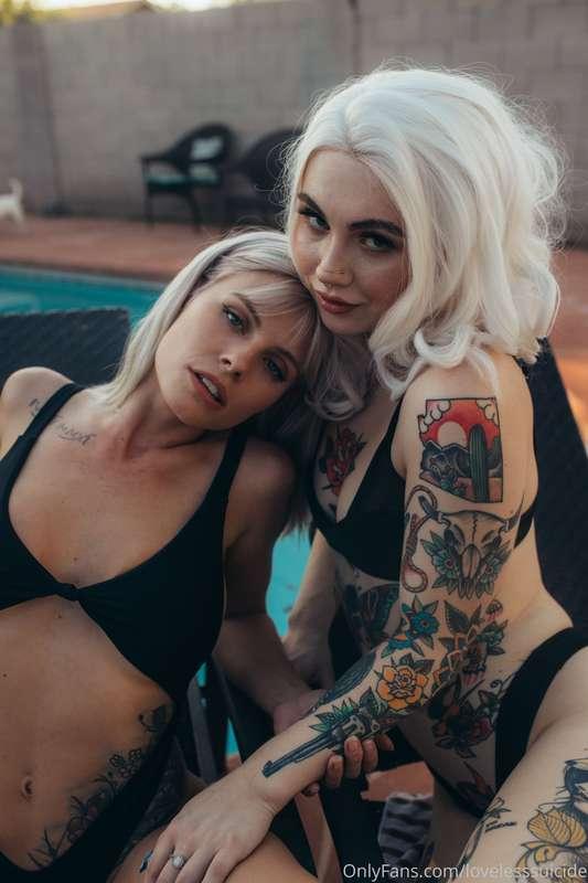 Gonna need some extra love for this set of @mar_ilyn and I 😍..