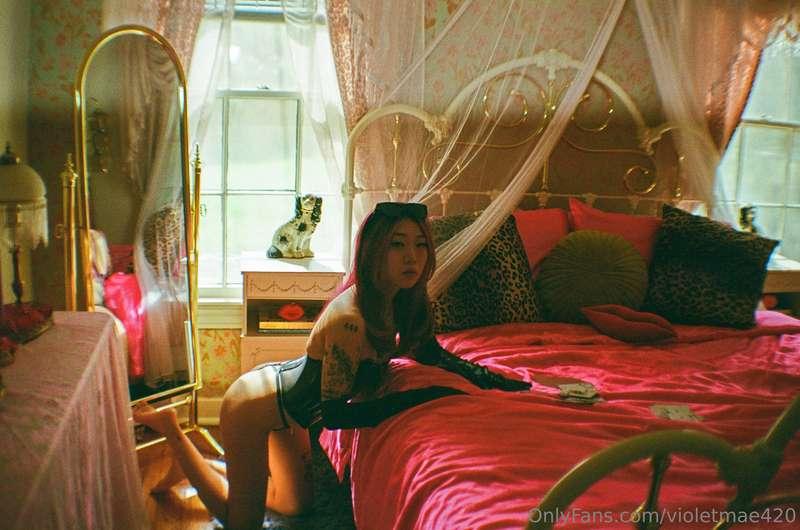 I wanna be your slut tonight! 🕷️