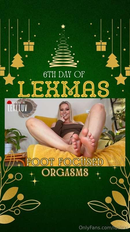 ✨💚🦶 ***6th Day of Lexmas*** 🦶💚✨ 
Time to put my pretty 𝐅𝐄𝐄𝐓 ..