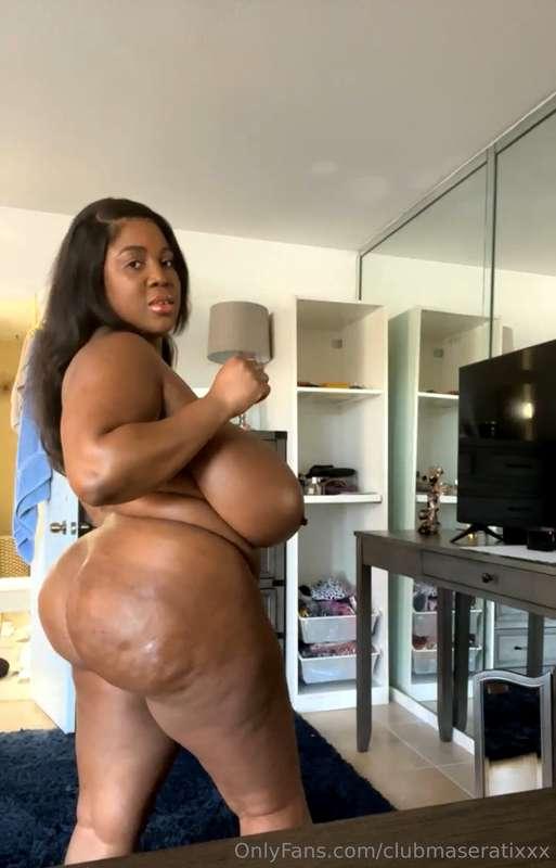 Rate my curves 😘