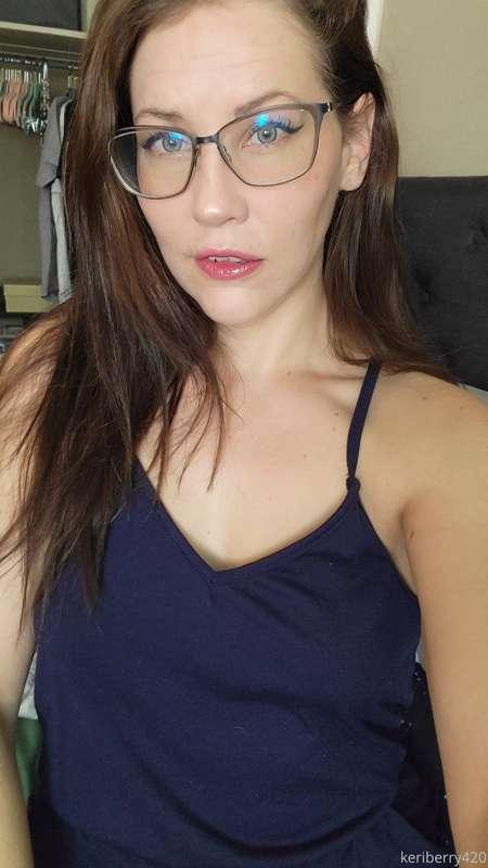 Feeling sexy and pretty today, perfect time to get my toes a..