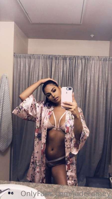 I just wanna look good for ya💋