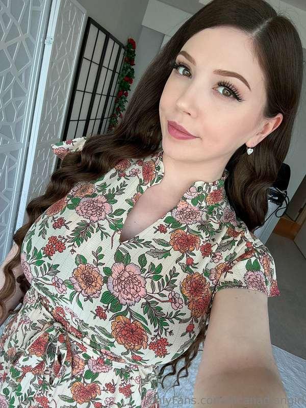 Look into my eyes & tell me you have a boner 😜🤭💕