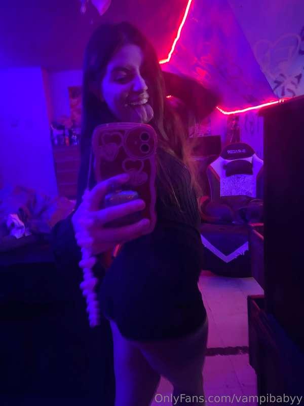 vampibabyy image #0