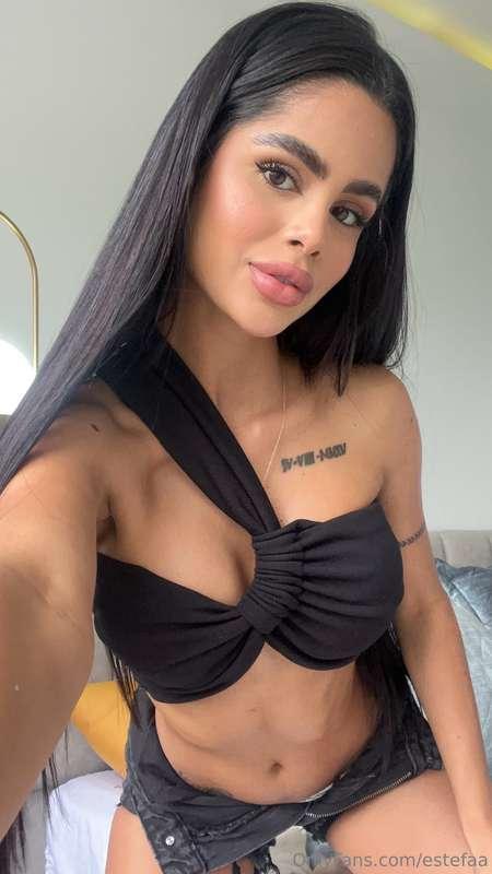 I just knew you wanted a closer pic of me—so here it is, up ..