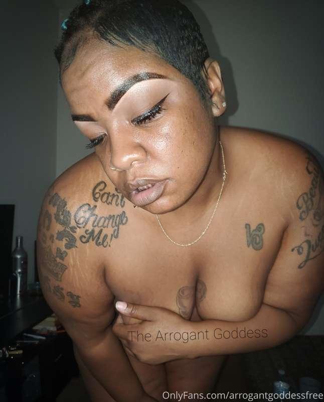 Subscribe to my XXX RATED PAGE @arrogantgoddess to see all t..