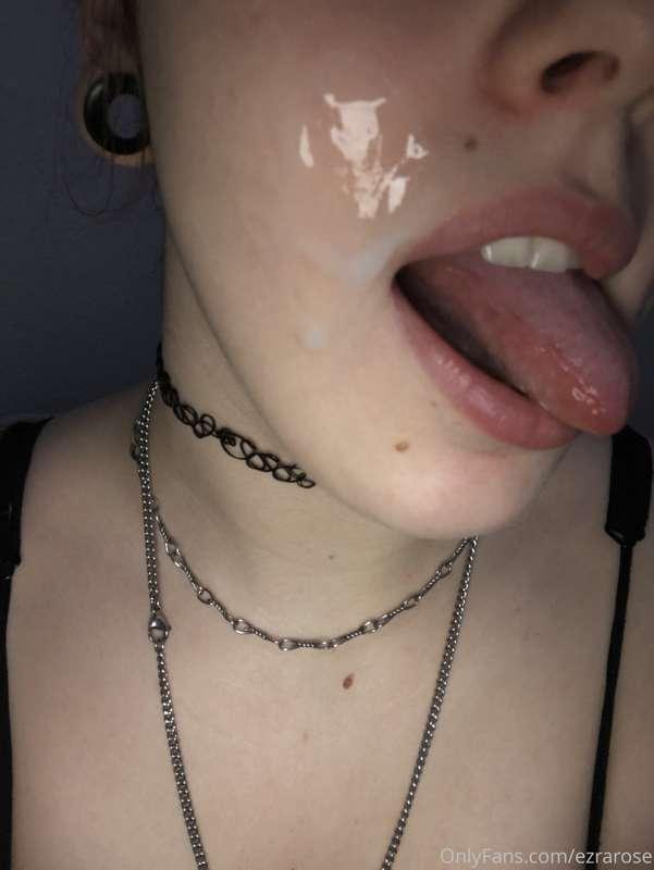 Facial 💦💦 (swipe)