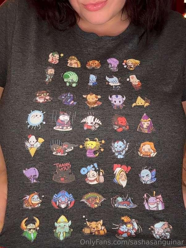 Let’s not forget my cute DOTA T-shirt!! Chibi illustrations ..