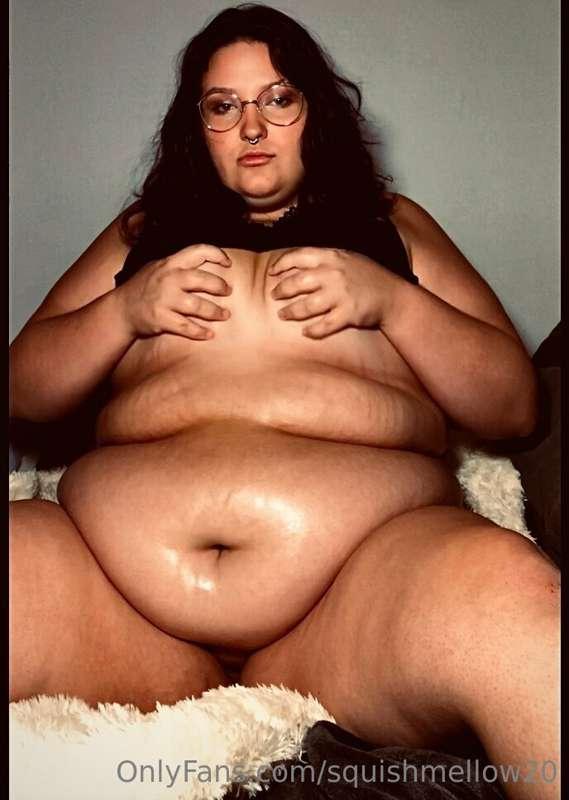 Oily fat bitch just for you ❤️