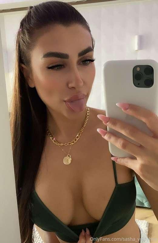 Punish your bad girl, come on!🍌💦 Or...👅👅👅 do you want me to ..