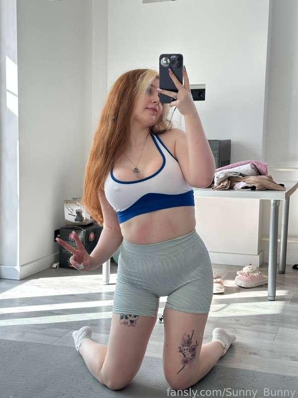 How often do you do a workout? 

#fyp #redhead #egirl #teen #young #petite #small #selfie #yogapants #college