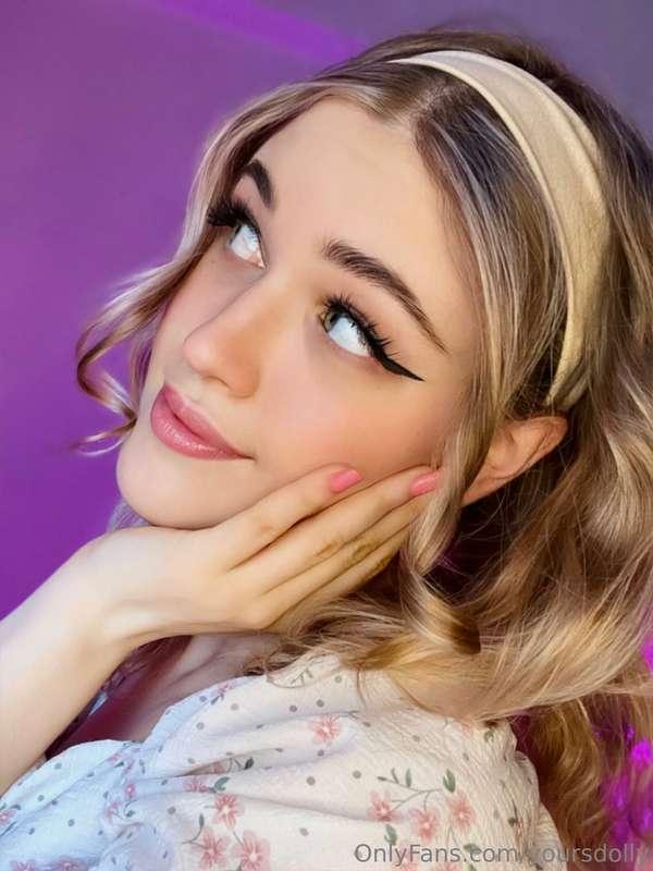 Embracing my feminine side🌸