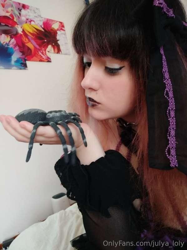 Perché dovrei scusarmi per essere un mostro? Qualcuno si è m..