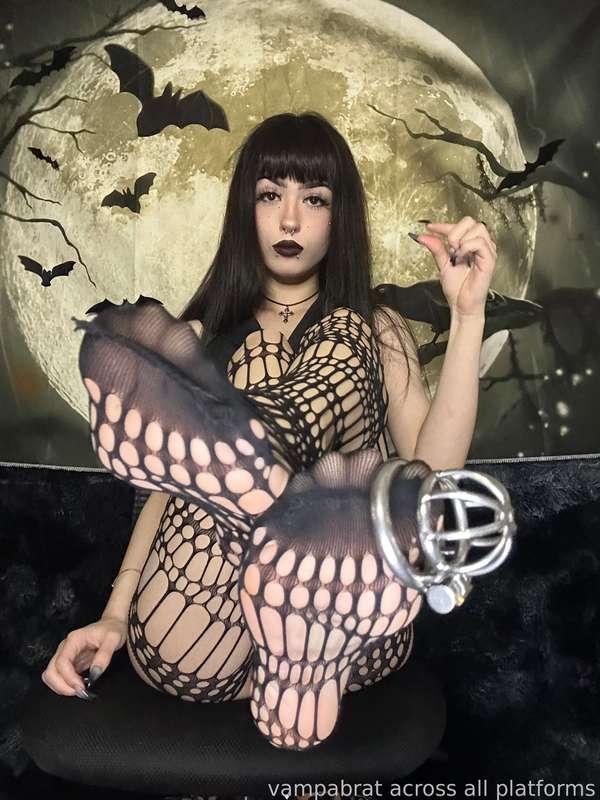 madamzombodomme image #3