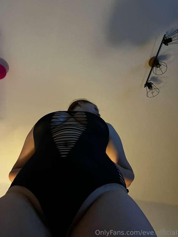 eve.official image #1