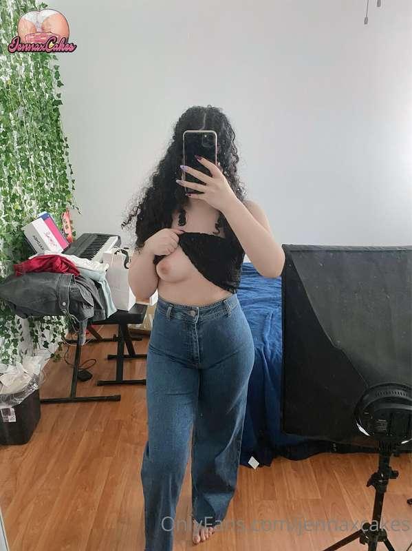 flashing you 👉🏻👈🏻