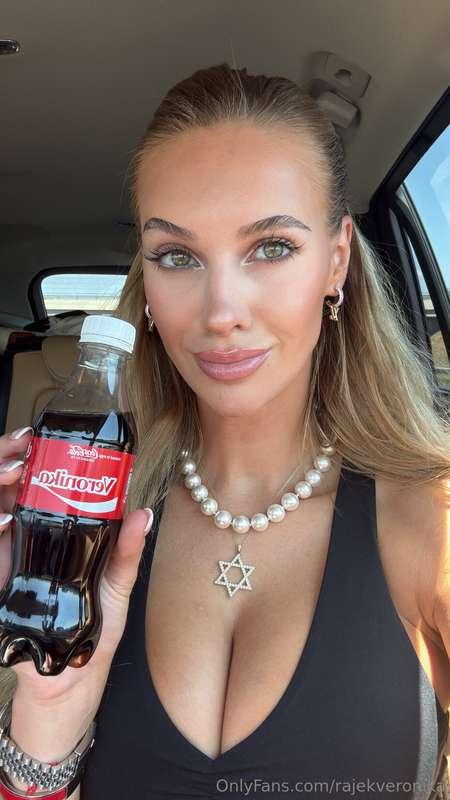 Thats me 😂 do u like classic or zero sugar?