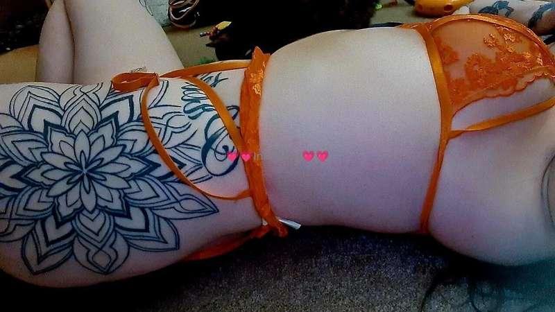 I'll be your dirty little secret 😘